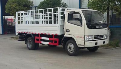 多利卡D6簡易型畜禽運(yùn)輸車